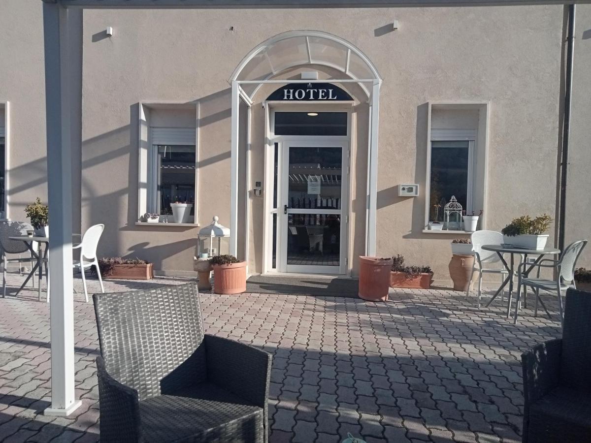 Hotel Porta Rivera LʼAquila المظهر الخارجي الصورة