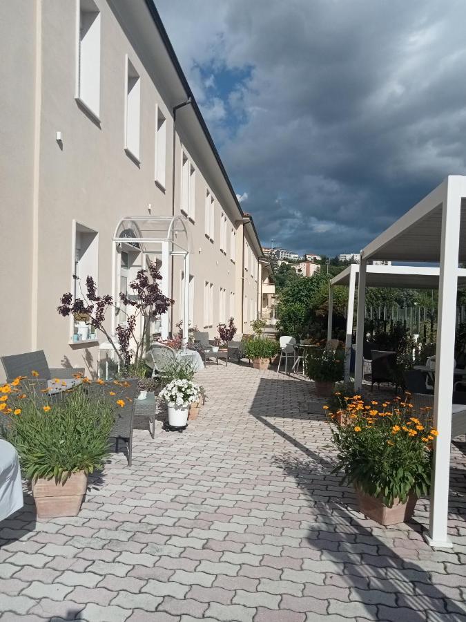 Hotel Porta Rivera LʼAquila المظهر الخارجي الصورة